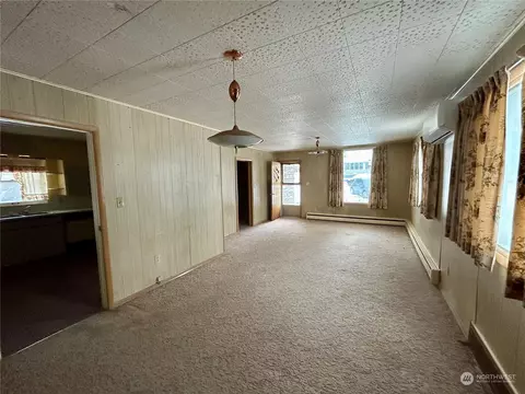 216 E 3rd St, Lind, WA 99341 photo 5