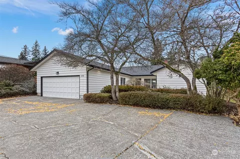 408 View Ridge Dr, Everett, WA 98203