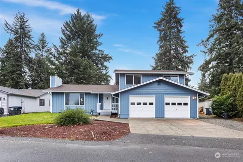 6215 Saint Andrews Dr, Olympia, WA 98513