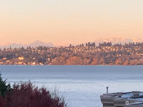 300 7th Ave S #18, Kirkland, WA 98033