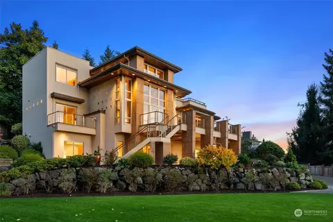 10432 NE 47th Pl, Kirkland, WA 98033