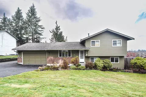 911 N Waugh Rd, Mount Vernon, WA 98273