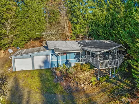 957 Frank Smith Rd, Toutle, WA 98649