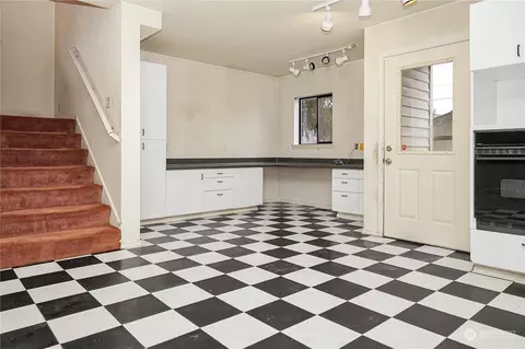 1613 Baker Ave, Everett, WA 98201 photo 7