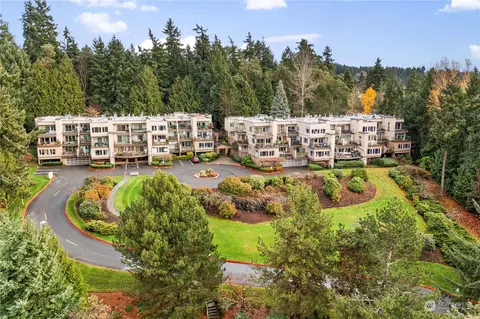 11110 NE 41st Dr #52, Kirkland, WA 98033