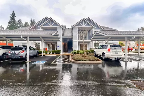 1405 Evergreen Park Dr SW #104, Olympia, WA 98502