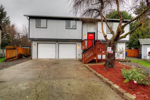 9404 57th Dr NE, Marysville, WA 98270