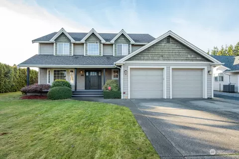 825 19th St, Lynden, WA 98264
