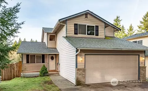 325 NW Grandstand St, Bremerton, WA 98311