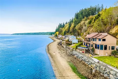 13313 Shoreline Dr SE, Olalla, WA 98359
