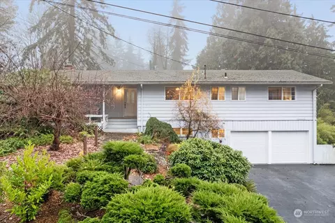 9910 227th Pl SW, Edmonds, WA 98020