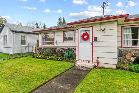 1002 N 10th Ave, Kelso, WA 98626