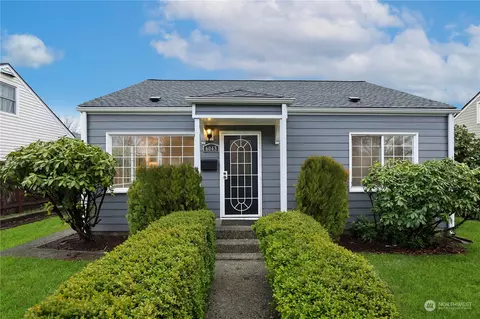 6043 S Oakes St, Tacoma, WA 98409