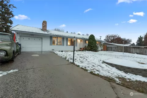 1411 N Capri Dr, East Wenatchee, WA 98802