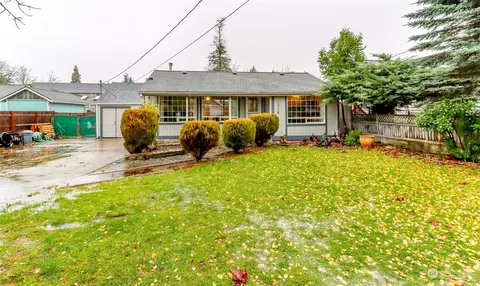 1316 S 279th St, Des Moines, WA 98198