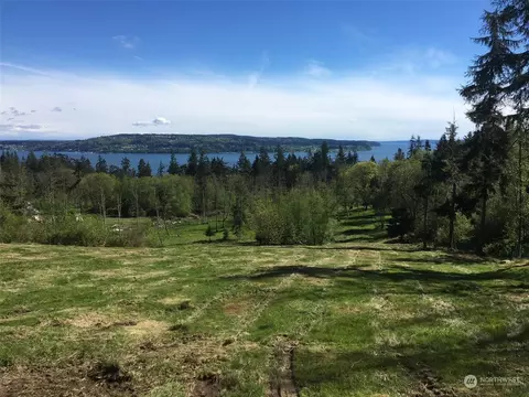1569 View Haven Dr, Oak Harbor, WA 98277