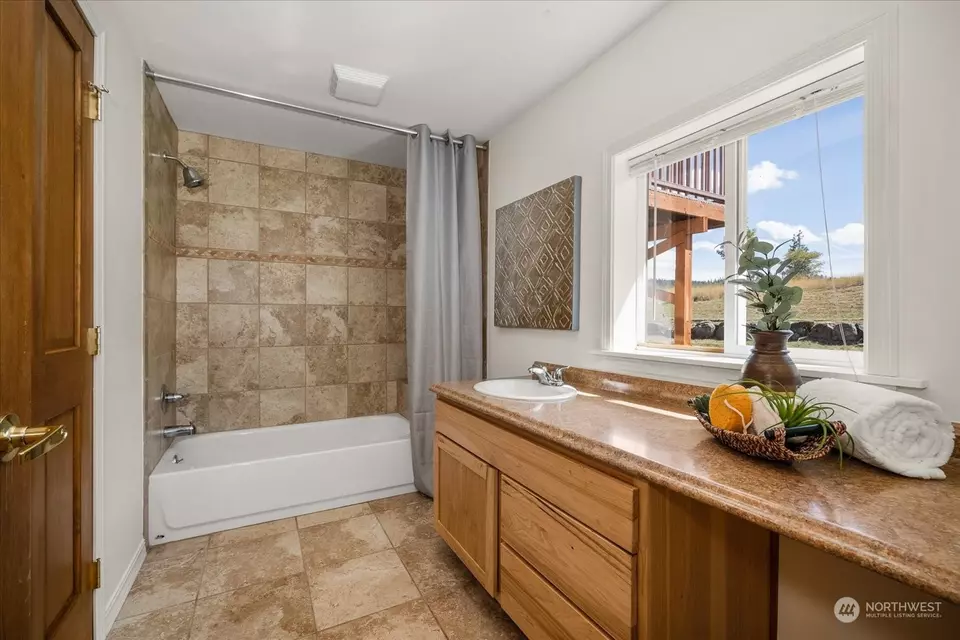  14212 E Meadows Rd, Mica, WA 99023 photo 27