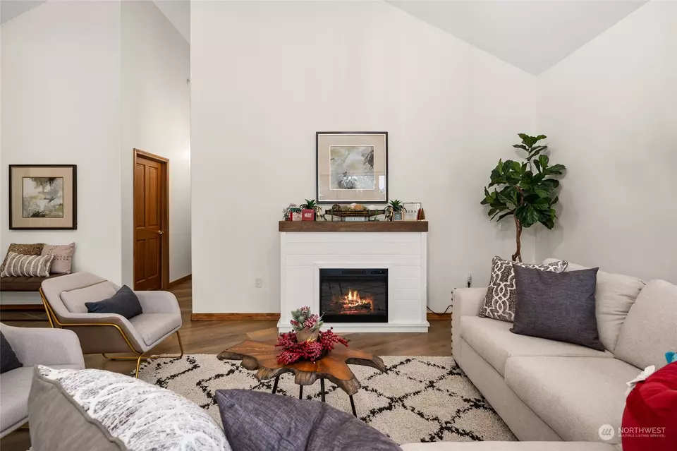  14212 E Meadows Rd, Mica, WA 99023 photo 8