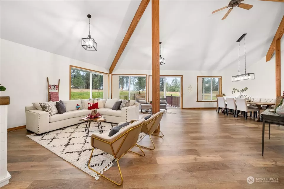  14212 E Meadows Rd, Mica, WA 99023 photo 5