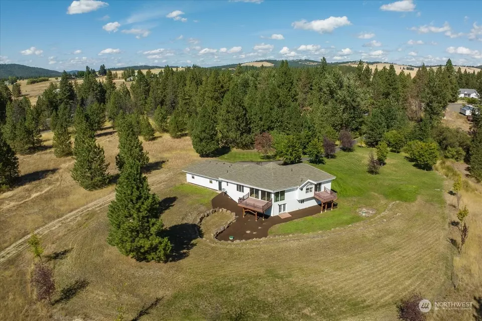  14212 E Meadows Rd, Mica, WA 99023 photo 32