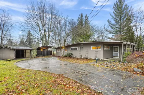 321 1st St, Gold Bar, WA 98251