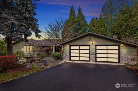 2417 Crosby Dr, Mount Vernon, WA 98274