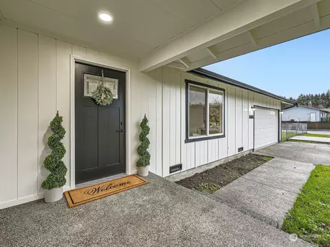 6405 58th St NE, Marysville, WA 98270