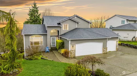 8202 77th Ave NE, Marysville, WA 98270