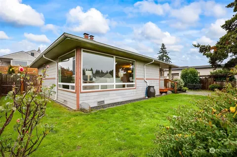 609 5th Ave S, Edmonds, WA 98020