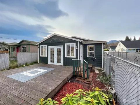 1112 E Craig Ave, Port Angeles, WA 98362