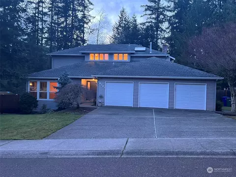 18321 149th Ave SE, Renton, WA 98058