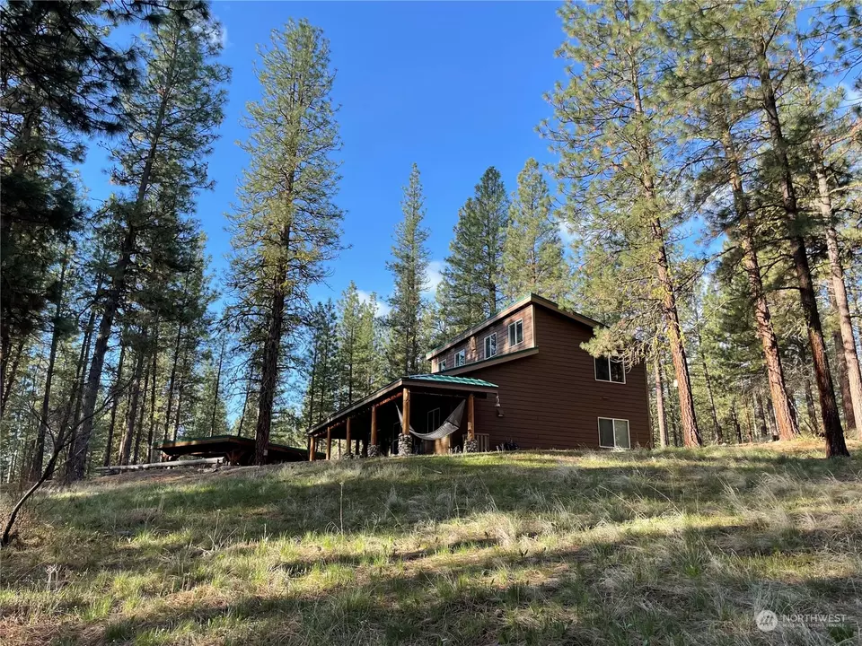 90 Twin Lakes Dr, Winthrop, WA 98862 39 Photos Movoto