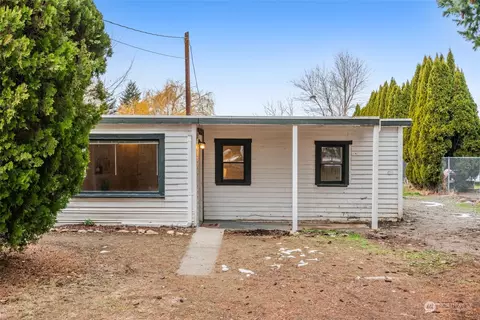 66 N Kansas Ave, East Wenatchee, WA 98802