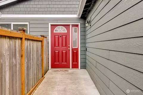 527 106th Pl SW, Everett, WA 98204 photo 2
