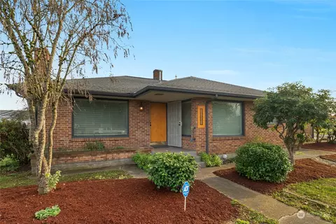 10221 16th Ave E, Tacoma, WA 98445