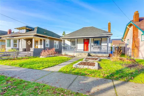 2215 Young St, Bellingham, WA 98225
