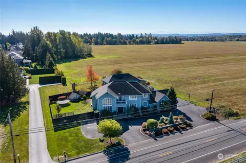 16496 Peterson Rd, Burlington, WA 98233