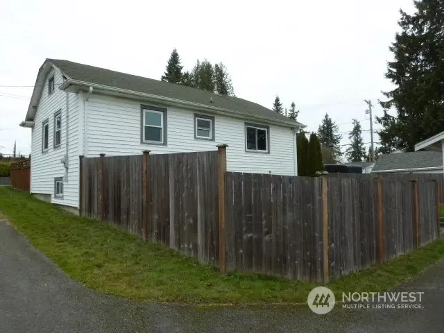  6807 Highland Dr, Everett, WA 98203 photo 34