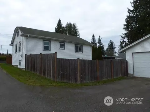 6807 Highland Dr, Everett, WA 98203 photo 30
