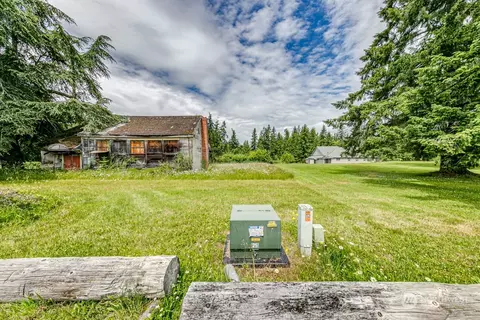941 Draper Rd, Port Angeles, WA 98362