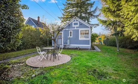1939 S Ash St, Tacoma, WA 98405