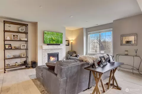 7423 Better Way SE #105, Snoqualmie, WA 98065