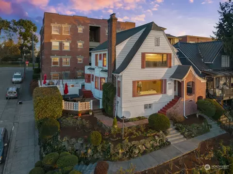 5018 Greenwood Ave N, Seattle, WA 98103