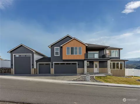 2548 7th St SE, East Wenatchee, WA 98802