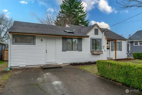 1516 Everett St, Sumner, WA 98390 photo 3