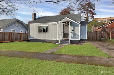 909 E Wright, Tacoma, WA 98404