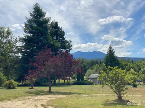 1102 Mcfarland Dr, Sequim, WA 98382 photo 3