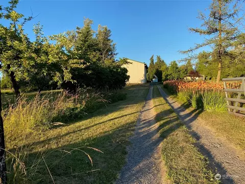 1102 Mcfarland Dr, Sequim, WA 98382 photo 6