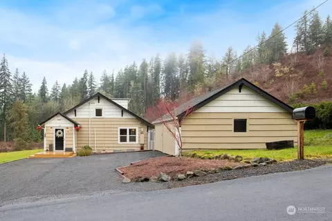 111 Witherbee Rd, Kelso, WA 98626