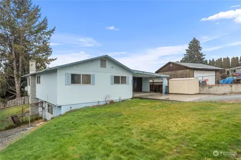 606 Lacey Pl NE, East Wenatchee, WA 98802